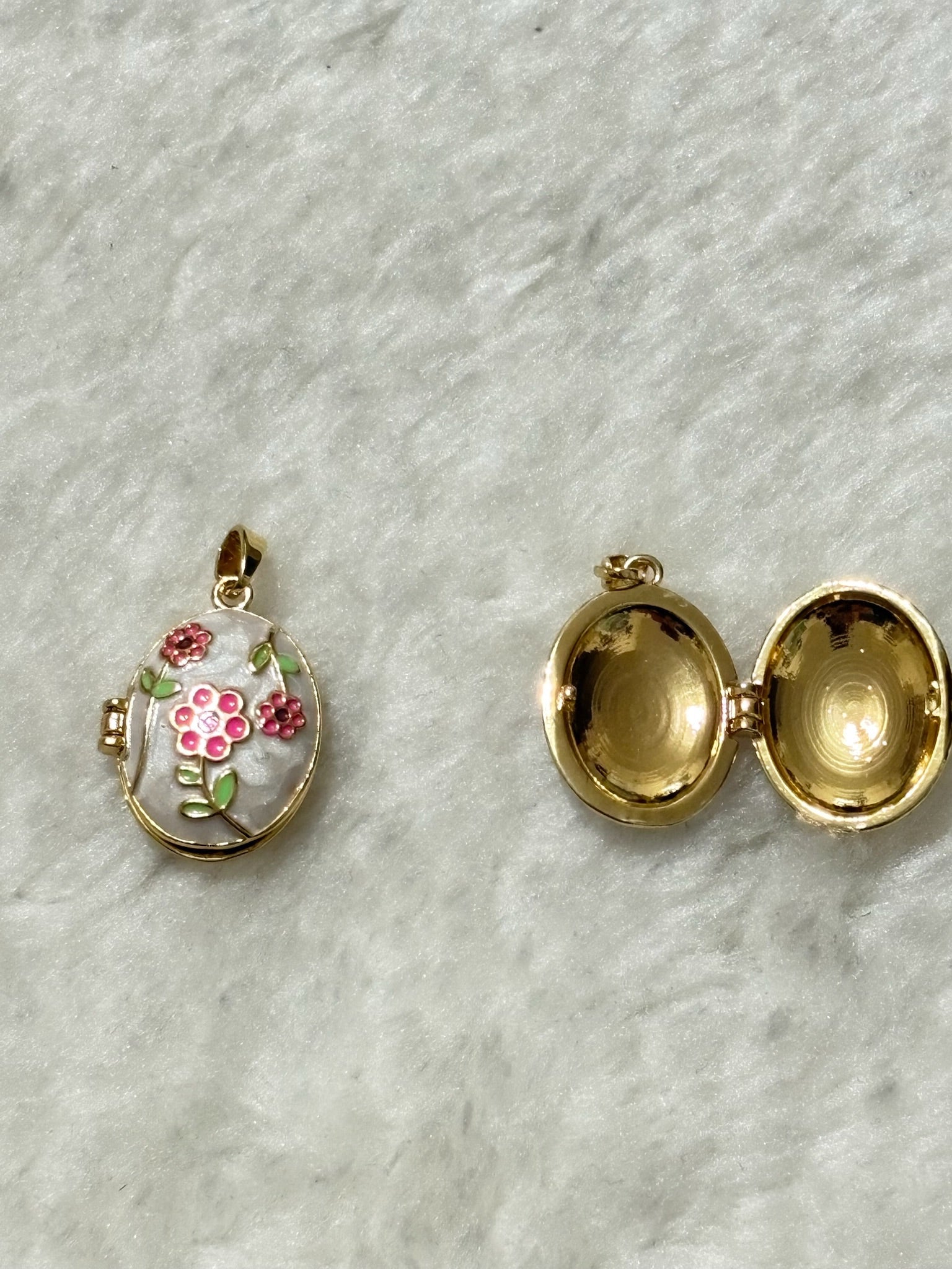 Oval Locket Charm - Pink Flowers